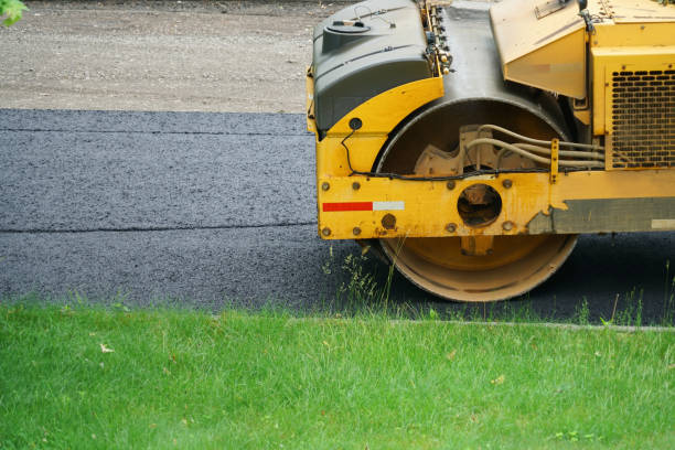 Best Driveway Paving Contractor  in Oroville East, CA